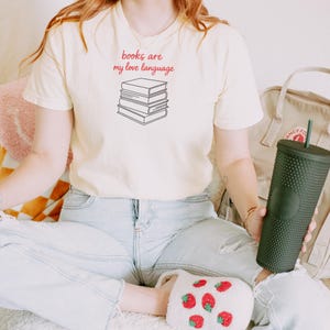 Bücher sind meine Liebe Sprache Komfort Farben T-Shirt, Geschenk für Buchliebhaber, Lese Shirt, Bücherwurm Geschenk, Bibliophile Kleidung, Bücherwurm Top
