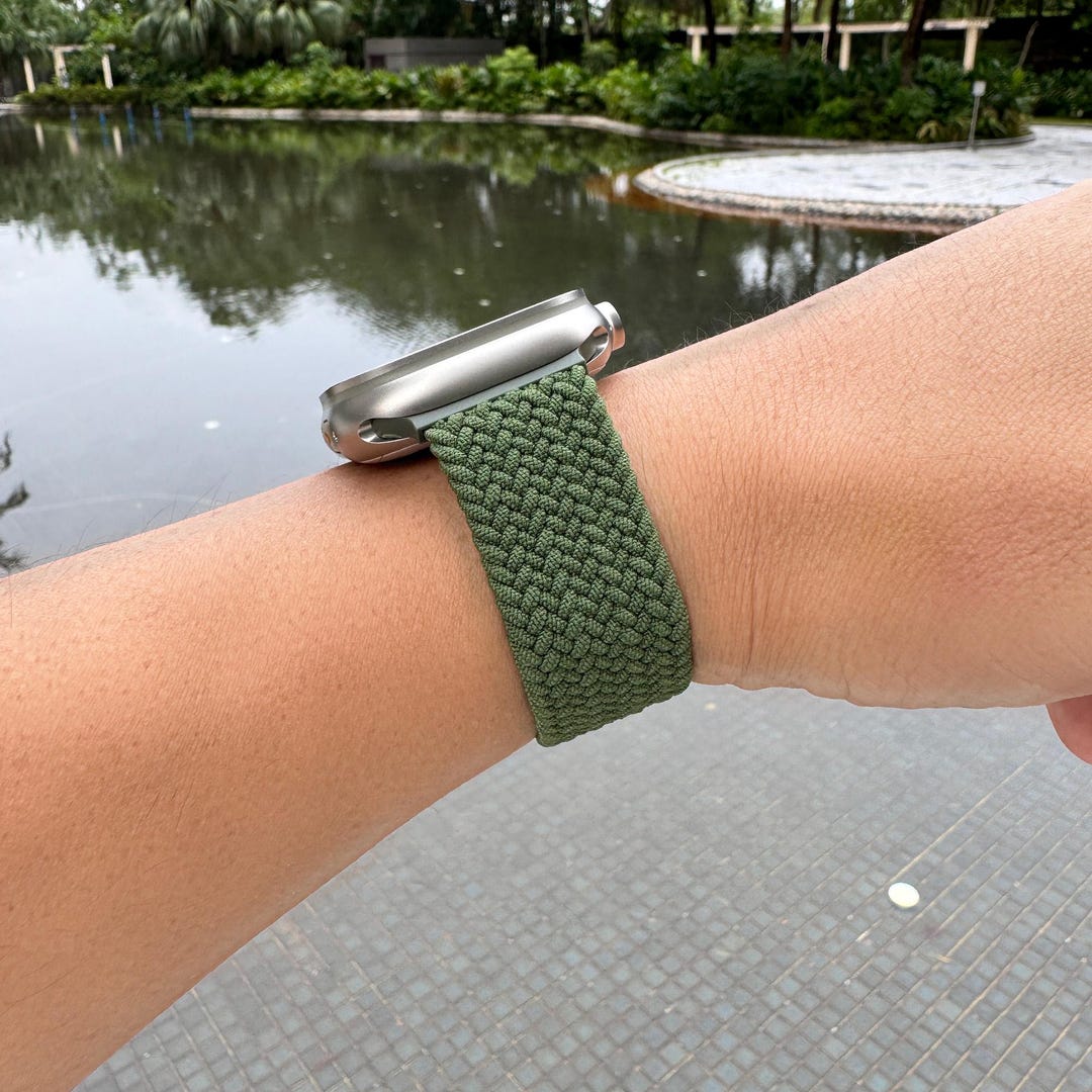 Cinturini per Apple Watch in nylon intrecciato verde oliva