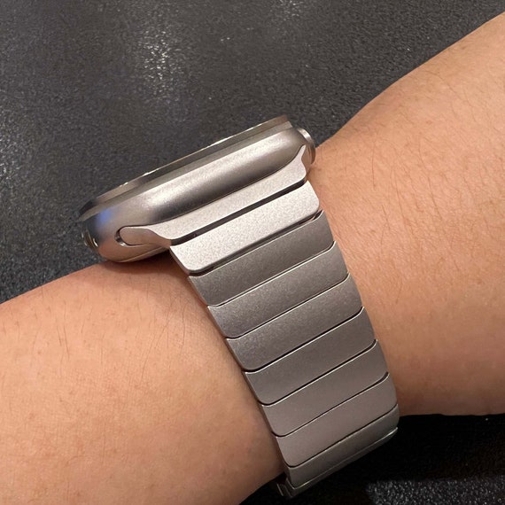 Luxury Men Titanium Link Bracelet For Apple Watch 8 7 44mm 45mm Ultra 49mm  Strap For Iwatch Series 6 5 4 3 Se 38 40 41 42mm - Watchbands - AliExpress