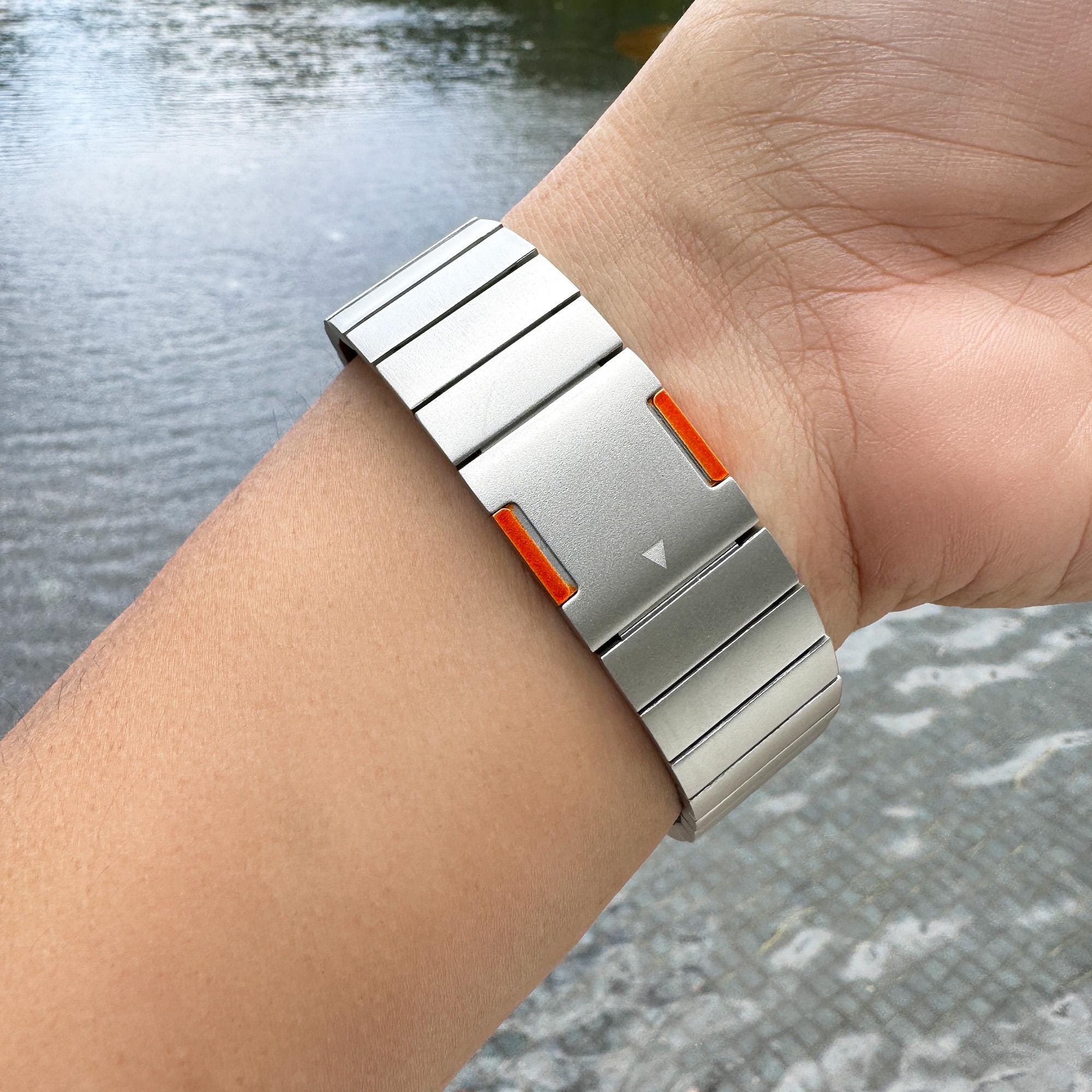 Titanium Color Apple Watch Band Stainless Steel Magnetic Clasp  display picture 1
