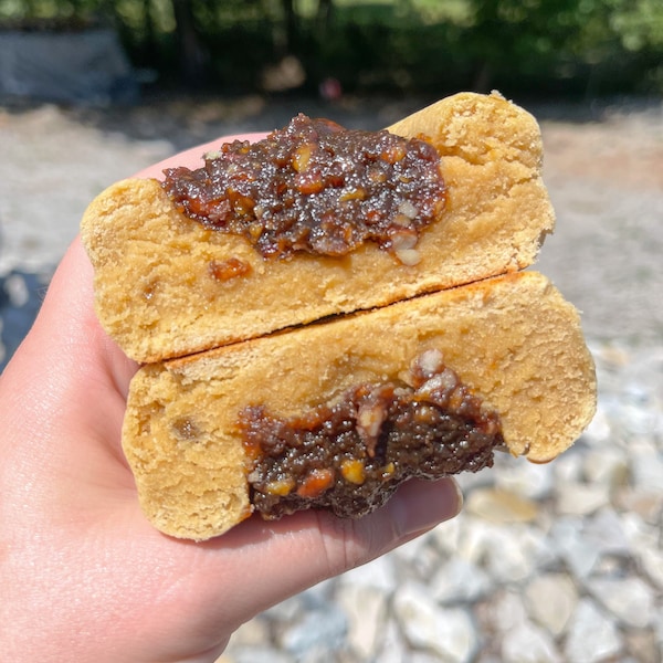 Molasses Pecan Pie Cookie Recipe | Gourmet Stuffed Cookie Recipes | Stuffed Cookie Recipes | Cookie Recipes | Ccookiesandcreations