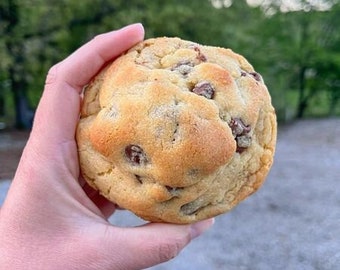 Receta Clásica de Galletas con Chispas de Chocolate / Galleta Grande Gourmet / Recetas Clásicas de Galletas Caseras / Recetas de Postres / Receta de Galletas Caseras /