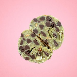 Pistachio and Almond Chocolate Chip Cookie Recipe | Homemade Cookie Recipe | Gourmet Cookie Recipe | Stuffed Cookie Recipes | Dessert Recipe