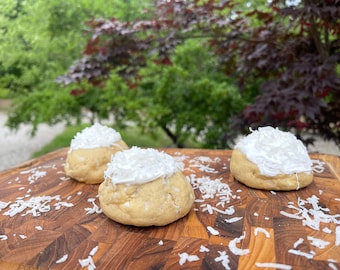 Recette de biscuits au gâteau à la noix de coco et au chocolat blanc | Recettes de gros biscuits farcis | Recettes de biscuits farcis gastronomiques | Recettes de biscuits faits maison |