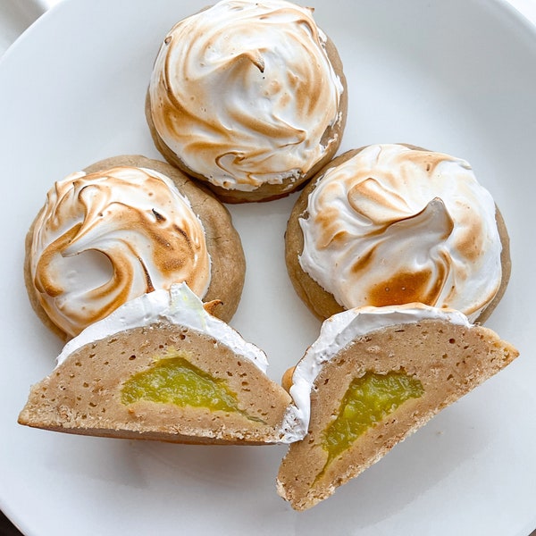 Lemon Meringue Pie Cookie Recipe | Gourmet Stuffed Cookie Recipes | Courtney's Cookies and Creations Recipes | Dessert Recipes | Cookies