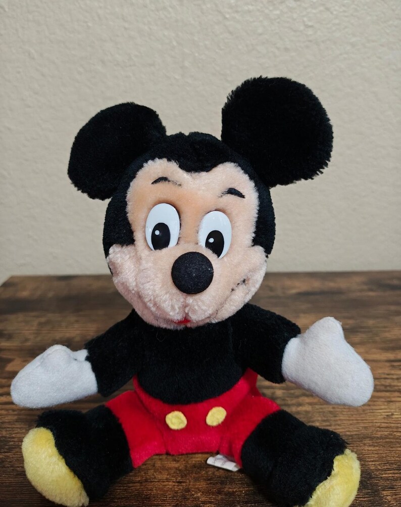 1980's Vintage Disneyland Walt Disney World Mickey Mouse 8" Plush image 7