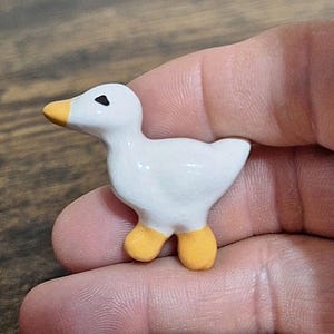 1990s Ceramic Duck Pin Brooch