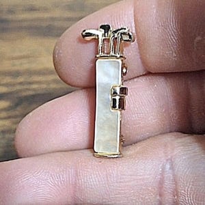1950s Golf Bag & Golf Clubs Mother Of Pearl Pin