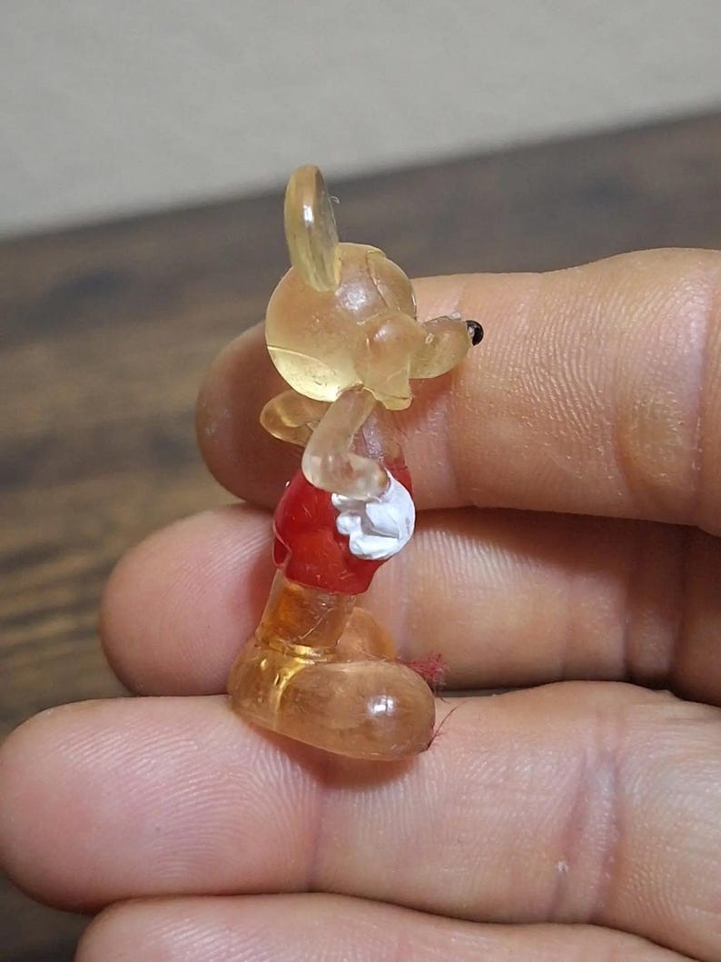 1970’s Rare Mickey Mouse Clear Lucite Acrylic Resin Figurine bild 3