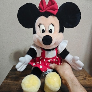 1980's/90's Disneyland Minnie Mouse Plush imagem 1
