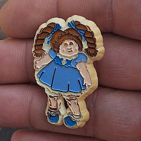 1983 Cabbage Patch Kid Plastic Pin - image 8
