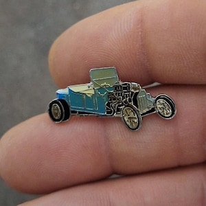 1980s Blue Ford T Bucket Car Pin