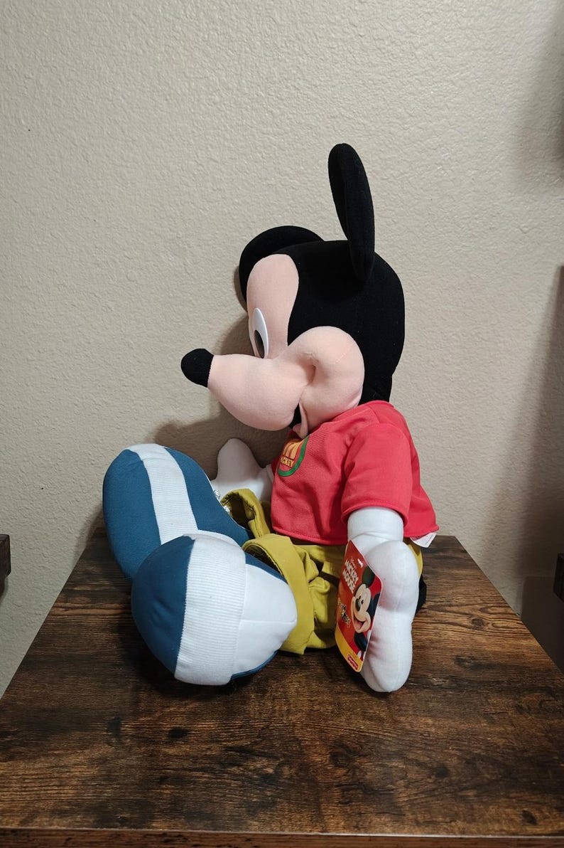 2000 Fisher Price Disney House of Mouse Mickey Mouse 25" Plush image 4