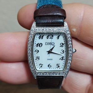 DMQ Stainless Steel Back Genuine Leather Band Watch DMQ DQ/4000 Genuine Leather Quartz Analog Women main image 2