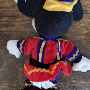 Muñeco de peluche de 23 cm de Mickey Mouse Cascanueces, años 90 imagen 8