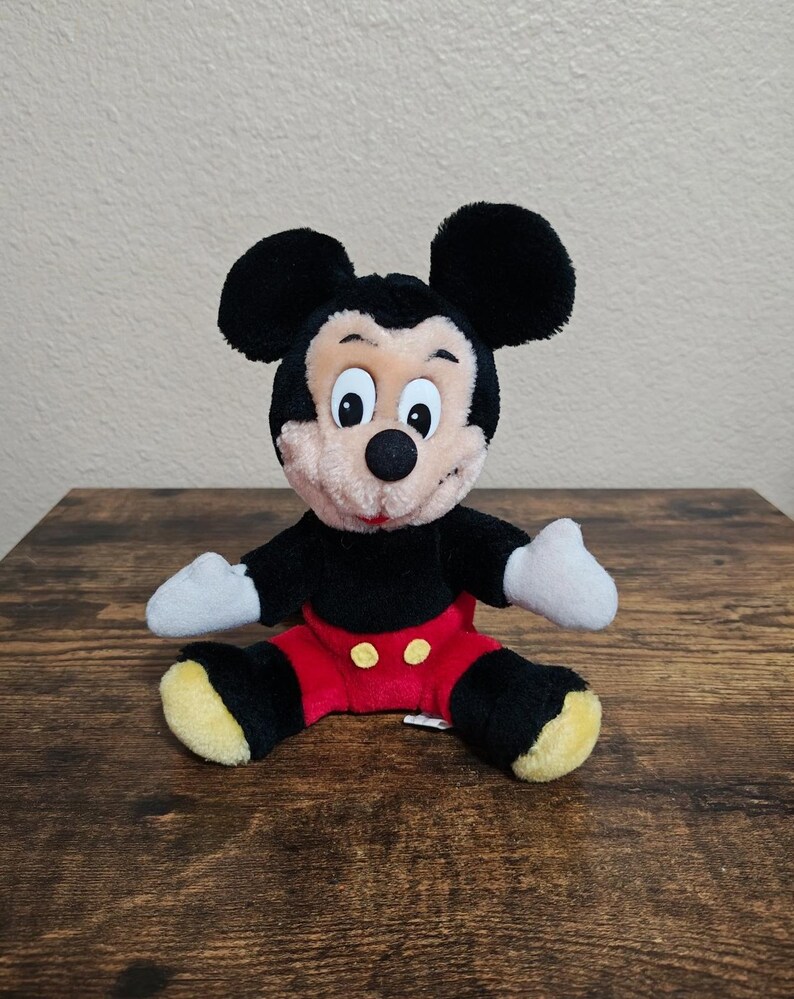 1980's Vintage Disneyland Walt Disney World Mickey Mouse 8" Plush image 6