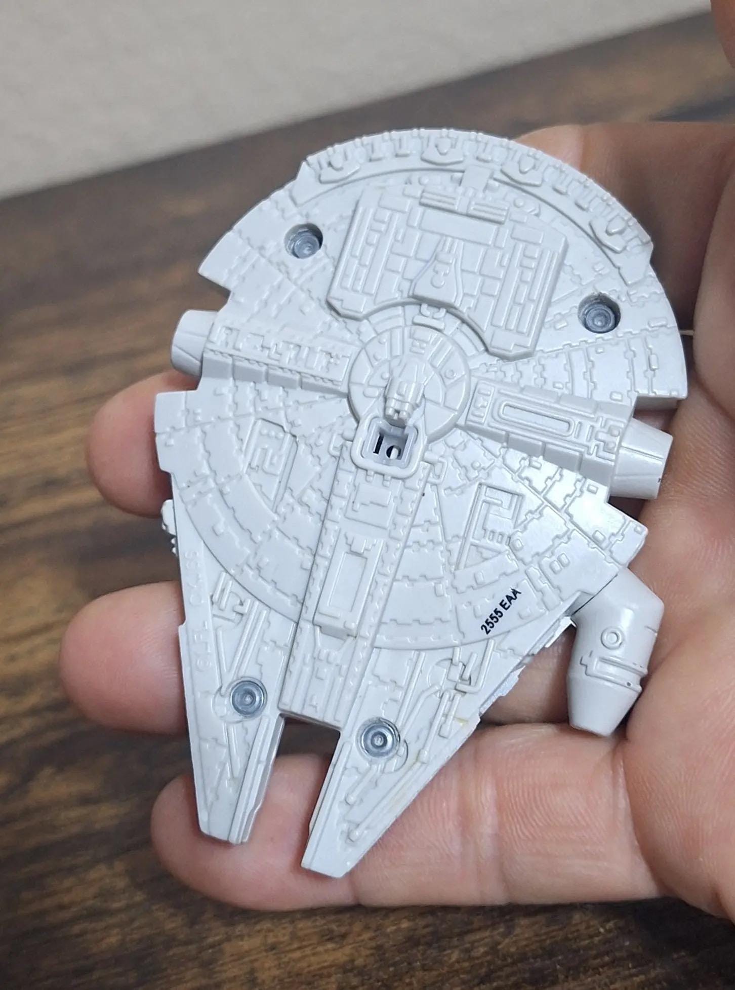 2004 Hasbro Star Wars Millennium Falcon Ship Incomplete + 2014 Hot