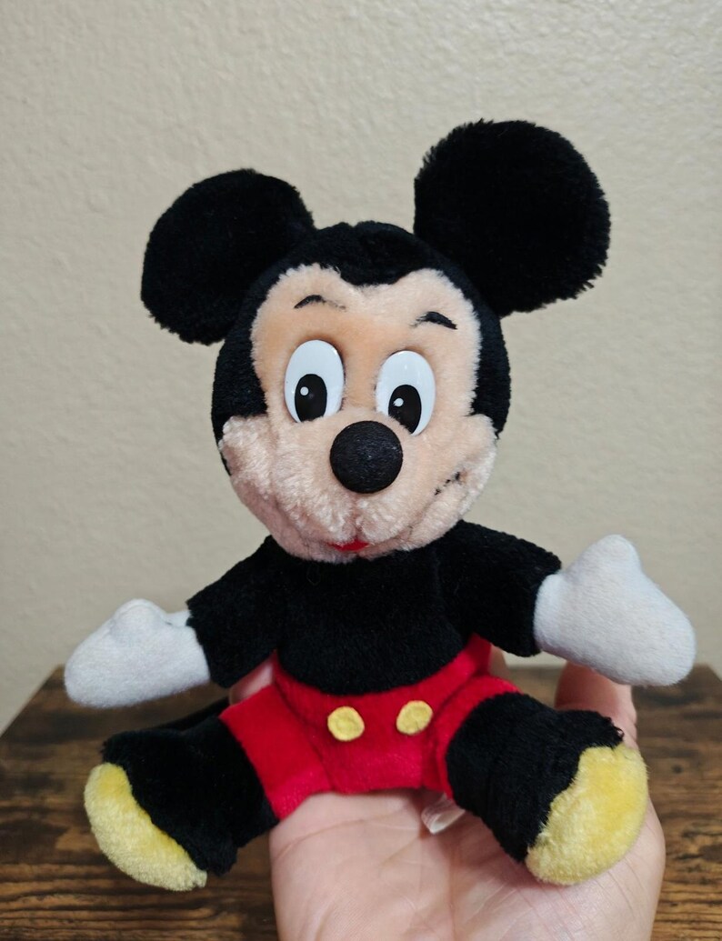 1980's Vintage Disneyland Walt Disney World Mickey Mouse 8" Plush image 2