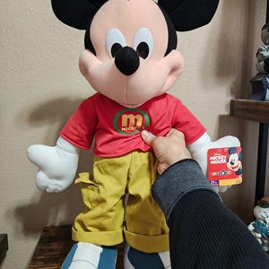2000 Fisher Price Disney House of Mouse Mickey Mouse 25" Plush image 1