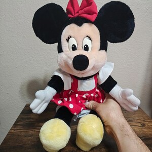 1980's/90's Disneyland Minnie Mouse Plush imagem 9