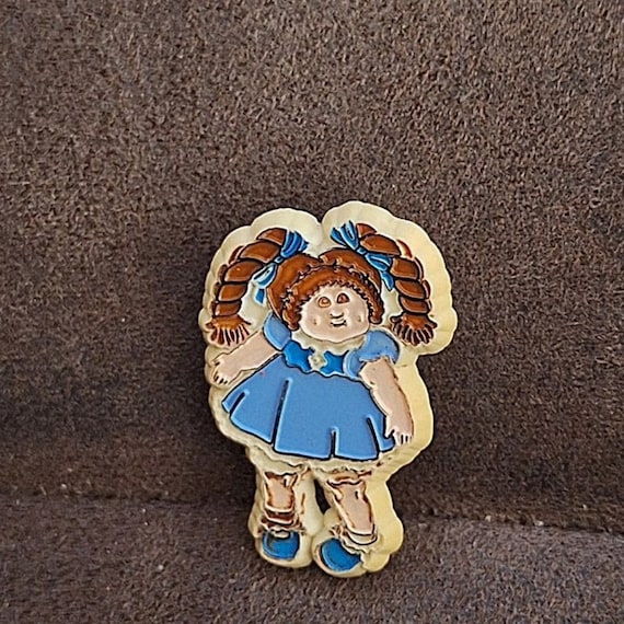 1983 Cabbage Patch Kid Plastic Pin - image 5