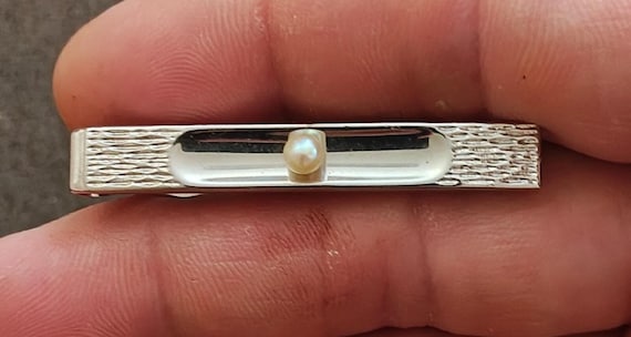 1960s Swank Silver Tone Textured With Centered Pearl