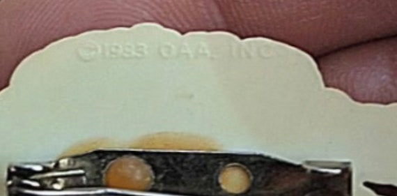 1983 Cabbage Patch Kid Plastic Pin - image 7