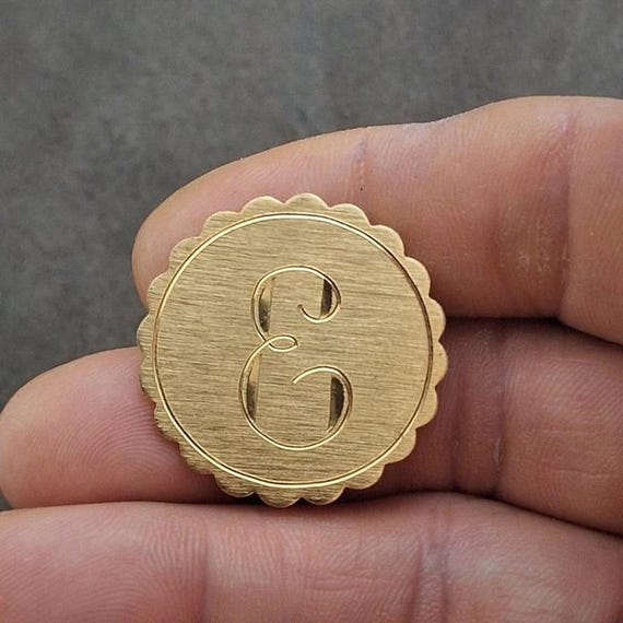 1980s Etched Monogrammed Initial E Circle Pin Bro… - image 3