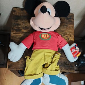 2000 Fisher Price Disney House of Mouse Mickey Mouse 25" Plush image 7