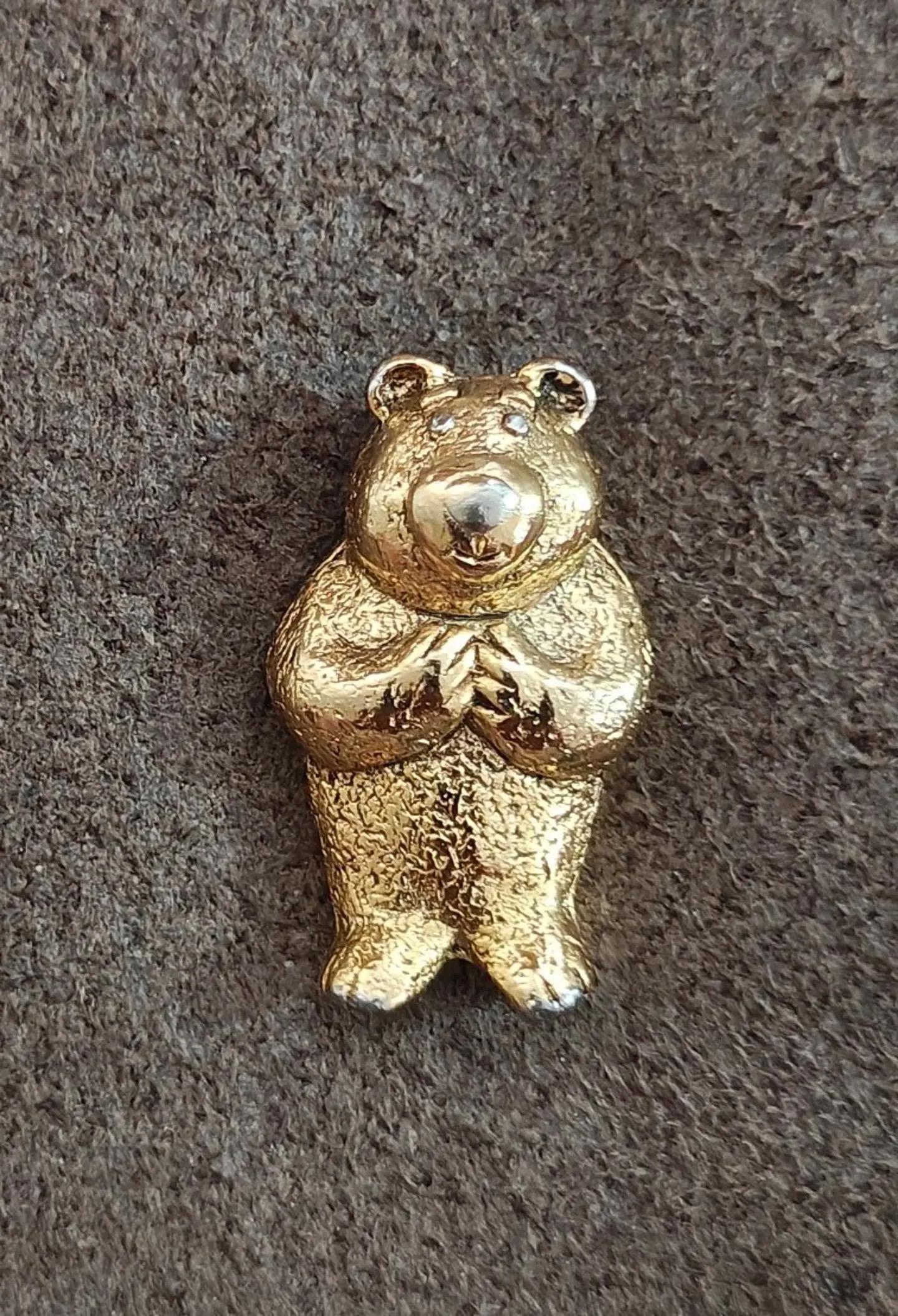 MJテディベア 1980's Signed MJ Shiny Textured Teddy Bear Pin - Etsy