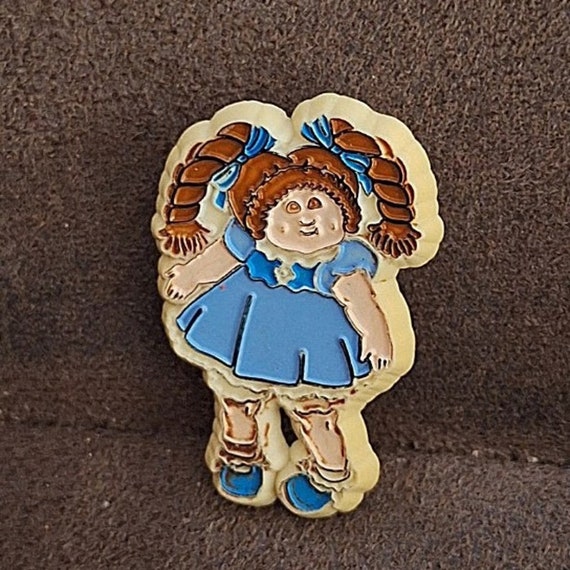 1983 Cabbage Patch Kid Plastic Pin - image 3