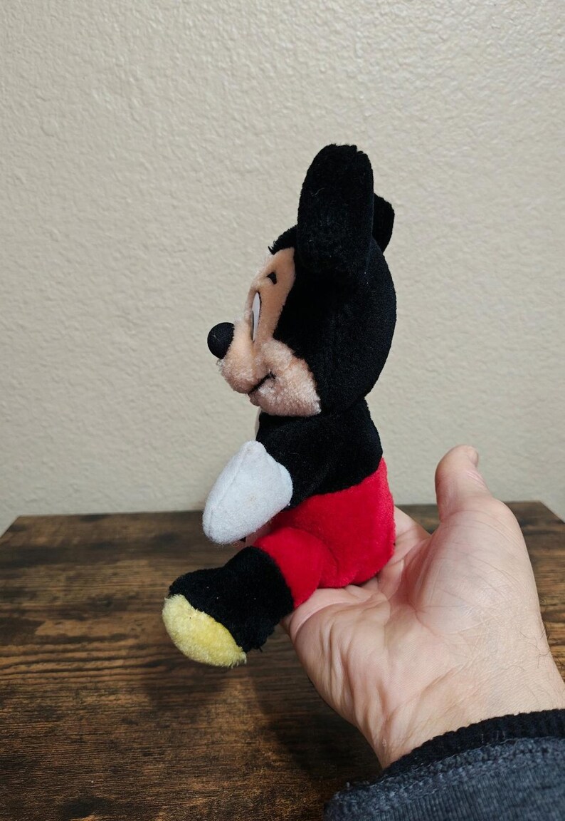 1980's Vintage Disneyland Walt Disney World Mickey Mouse 8" Plush image 3