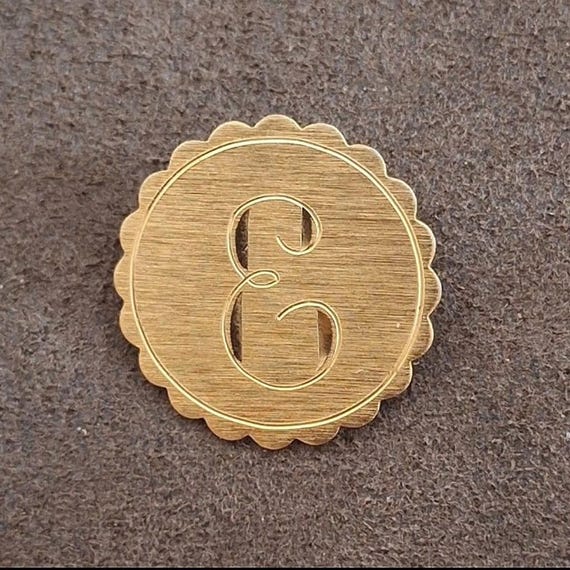 1980s Etched Monogrammed Initial E Circle Pin Bro… - image 6