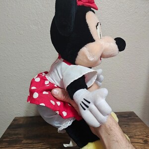 1980's/90's Disneyland Minnie Mouse Plush imagem 5
