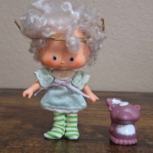 Strawberry Shortcake Angel Cake Doll and Pet