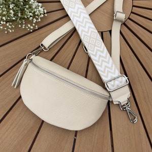 Sac banane femme avec large bandoulière, sac ceinture, sac bandoulière femme, sac banane femme cuir, sac banane beige