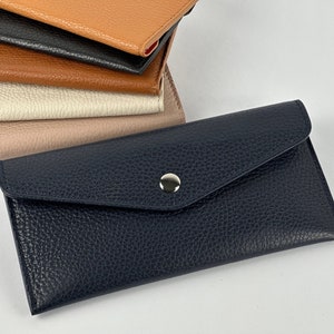 Damen Geldbörse Personalisiert  ,  Leder Damen geldbörse  , Ein schönes Weinachtsgeschenk für Damen .