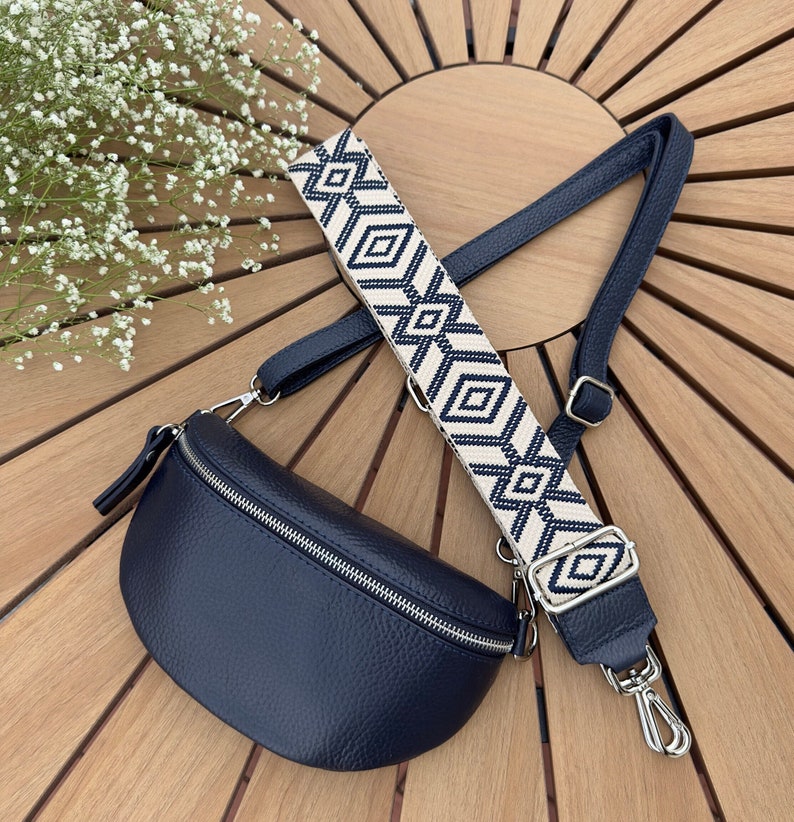 Leder Bauchtasche ,Damen Bauchtasche mit Taschenriemen ,Grossbody Bag, Damen Tasche ,Damen Bauchtashe ,Damen Umhängetasche Bild 3