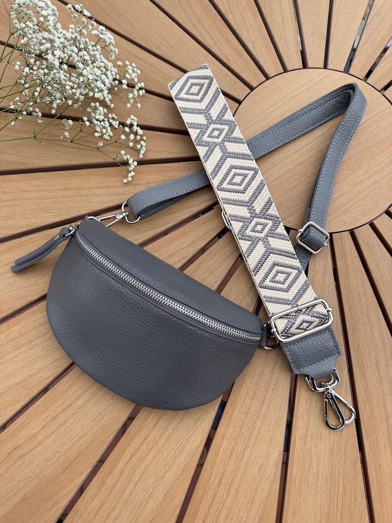 Crossbody Bag ,Leder Bauchtasche , Body bag ,Bauchtasche mit Taschenriemen, Umhängetasche, Bauchtasche Damen Grau Bild 1