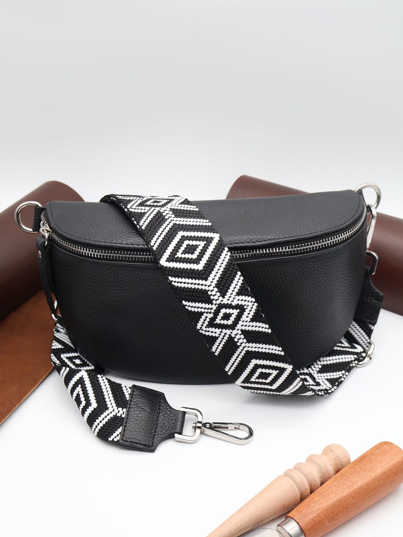 Crossbody bag , Ein schönes Geschenk zum Muttertag , Umhängetasche, Bauchtasche Damen, Crossbody bag with purse strap, Gift for Mom Black Nr.3