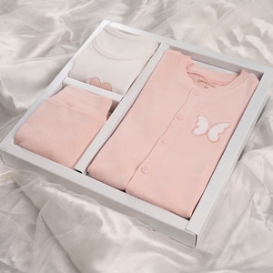 Newborn Girl outfit for Baby shower gift set newborn Girl coming home outfit Essentials Baby Gift Layette Set 100% Organic Cotton 3-6 Months