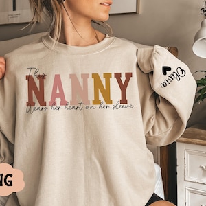 Cette nounou porte son coeur sur sa manche Maman personnalisée SVG, noms d'enfants, cadeau de fête des mères, cadeau Svg pour elle, fichier numérique