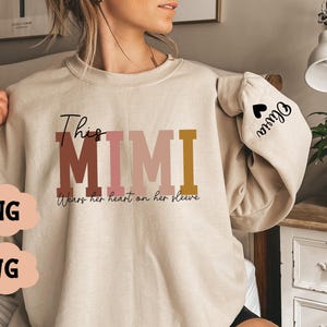 Diese Mimi trägt ihr Herz auf ihrem Ärmel SVG benutzerdefinierte Mama, Kindernamen, Muttertagsgeschenk, Geschenk für sie, digitale Datei