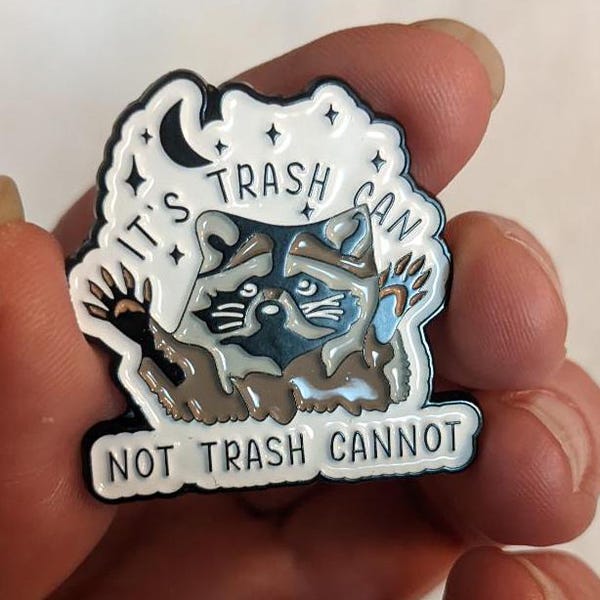 Pin esmaltado de mapache/panda basura