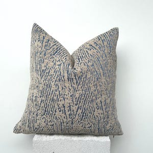Blau und Beige Tiere Kissenbezug, Chenille Strukturkissenbezug, Schmacher Kissenbezug, Designer Kissenbezug, Modernes Kissen, kundenspezifische Größe