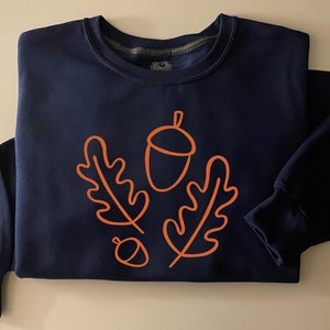 Leaf & Acorn Fall Sweatshirt, Fall Sweatshirt, Autumn Sweatshirt, Thanksgiving Sweatshirt, Fall Sweatshirt, Fall Vibes, It’s Fall Y’all