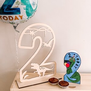 Children’s birthday table decorations, number 2 decoration, number decoration for children’s party, cake smash props, dinosaur themed party