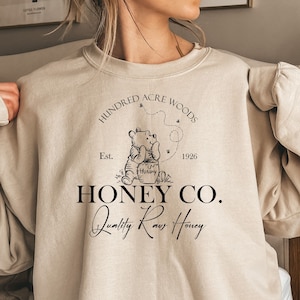 Vintage Hundred Acre Woods Honey Co Sweatshirt,Retro Winnie The Pooh est 1926 Pullover Crewneck, Walt Disney World, Classic Pooh Bear Shirt