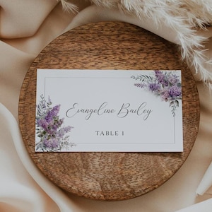 Modelo de cartão de lugar para casamento lilás, cartão de lugar com flores roxas, cartão de lugar editável com lavanda, cartão de lugar com tenda para impressão - EJ04