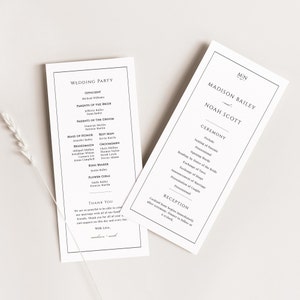 Könnte beinhalten: Hochzeitszeremonie-Programm mit schwarzem Text auf weißem Papier. Das Programm listet den Standesbeamten, die Hochzeitsgesellschaft und die Reihenfolge der Zeremonie auf. Die Empfangsdetails sind unten auf der Seite aufgeführt.